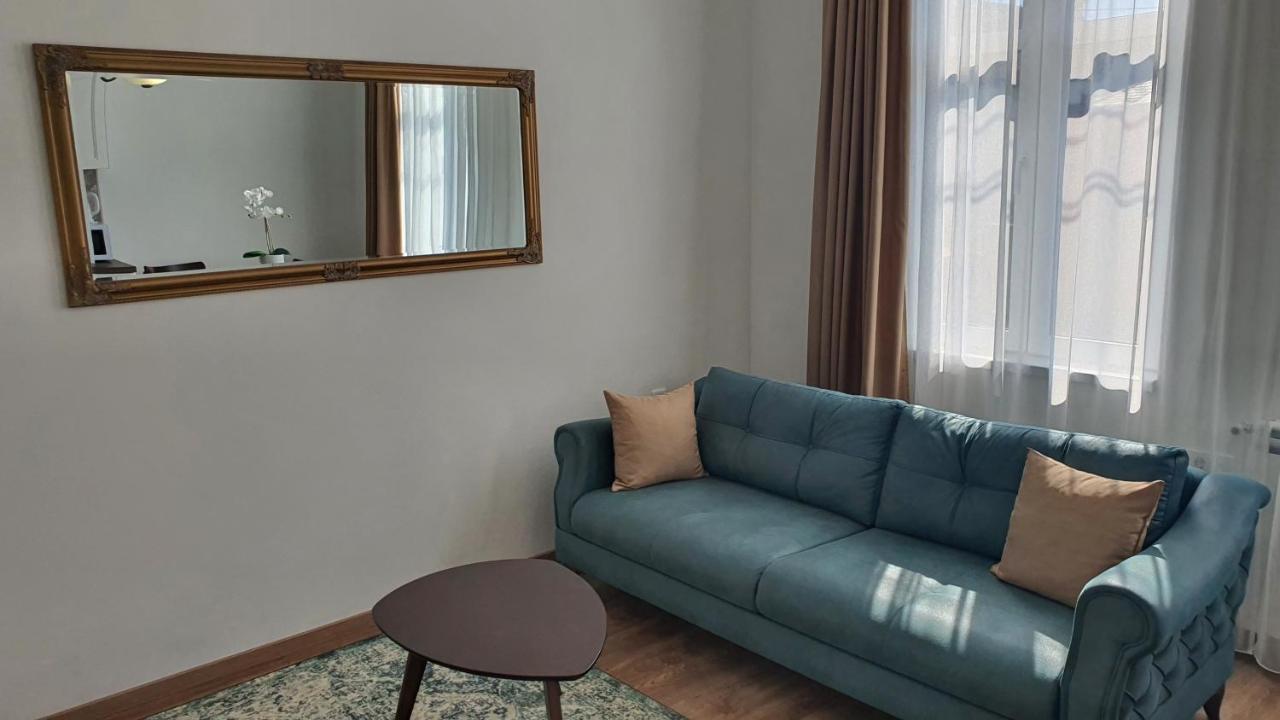 Spring Rustik Apartment ชาชาค ภายนอก รูปภาพ