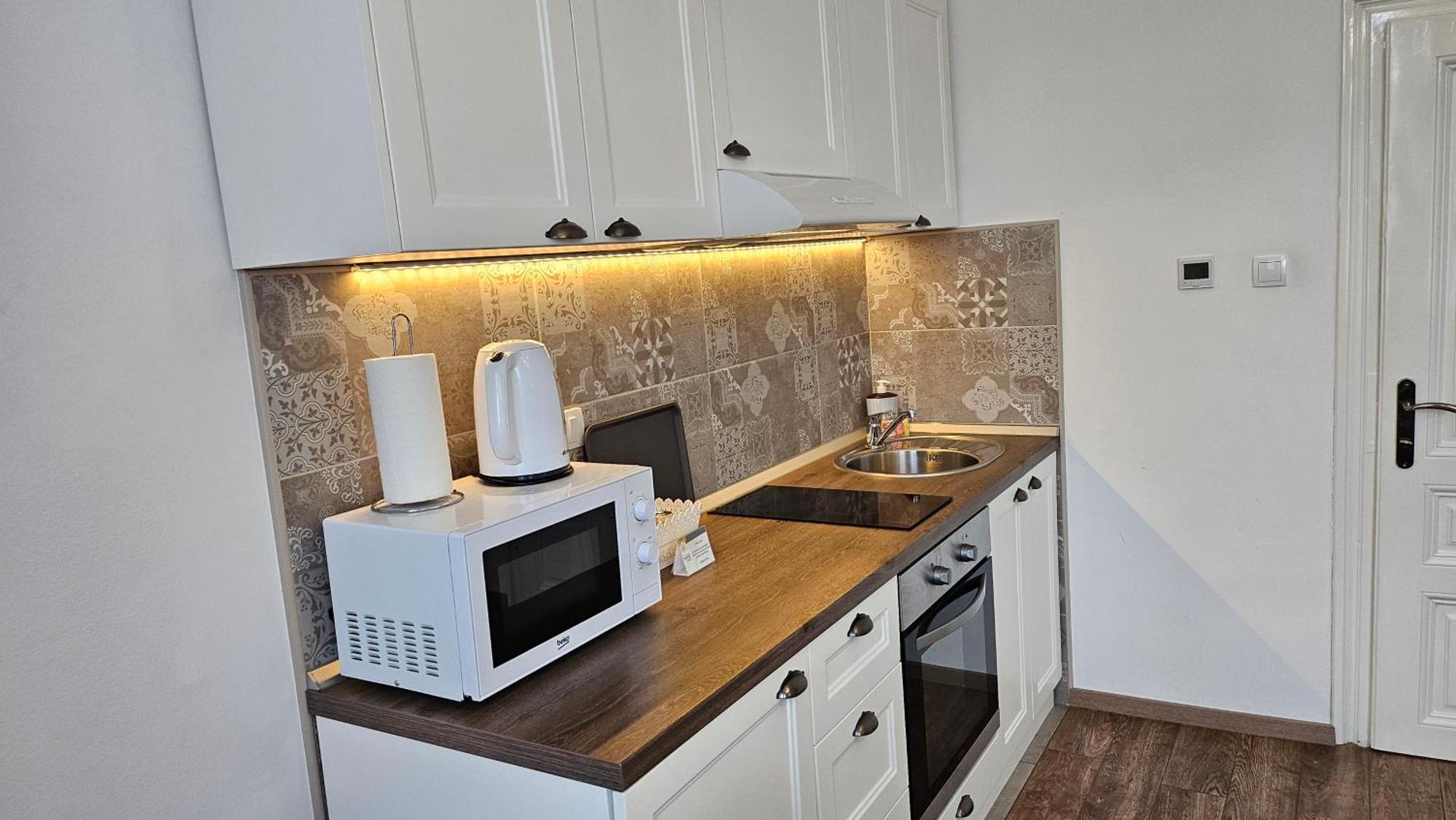 Spring Rustik Apartment ชาชาค ภายนอก รูปภาพ