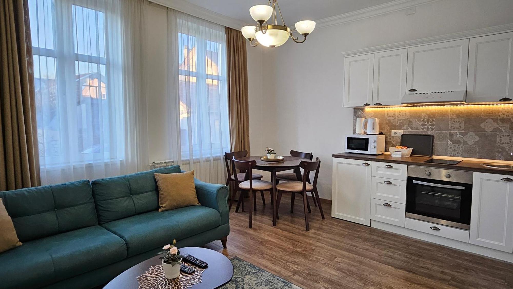 Spring Rustik Apartment ชาชาค ภายนอก รูปภาพ